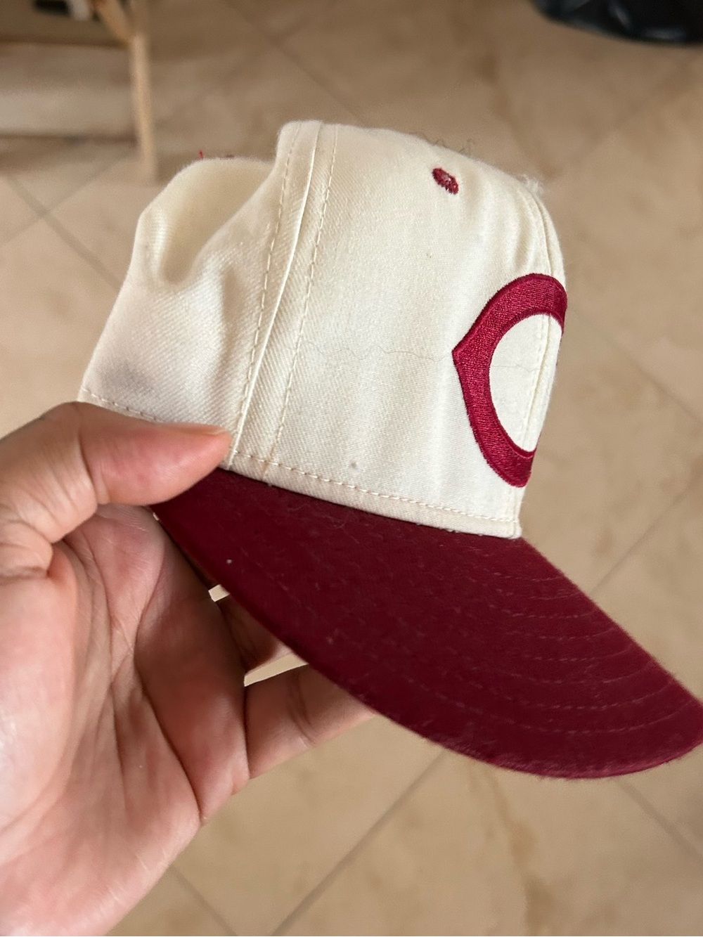 Cincinnati reds Two-Tone Cream and Maroon Baseball Cap with Embroidered C #96 - Picture 4 of 7